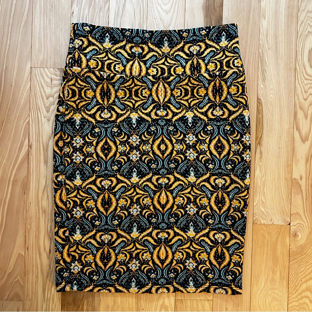 LuLaRoe Cassie Skirt Quilted Knee Length